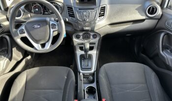 Ford Fiesta SE full