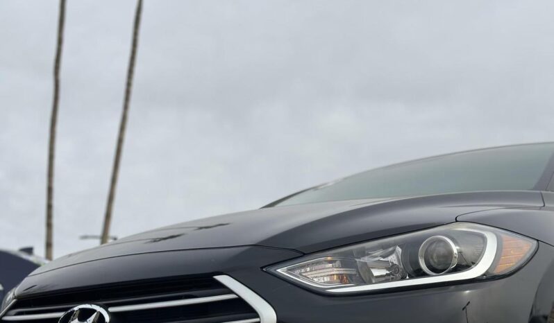 2018 Hyundai Elantra full