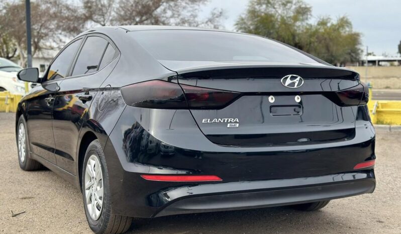 2018 Hyundai Elantra full