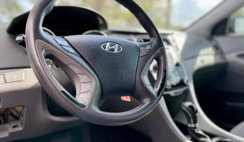 2018 Hyundai Elantra full