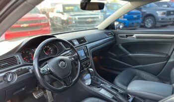 2016 Volkswagen Passat full